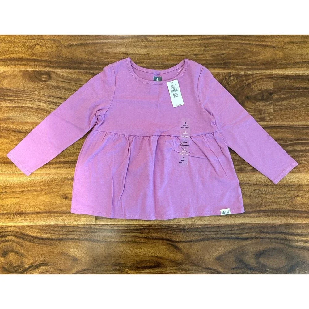 GAP three nwt